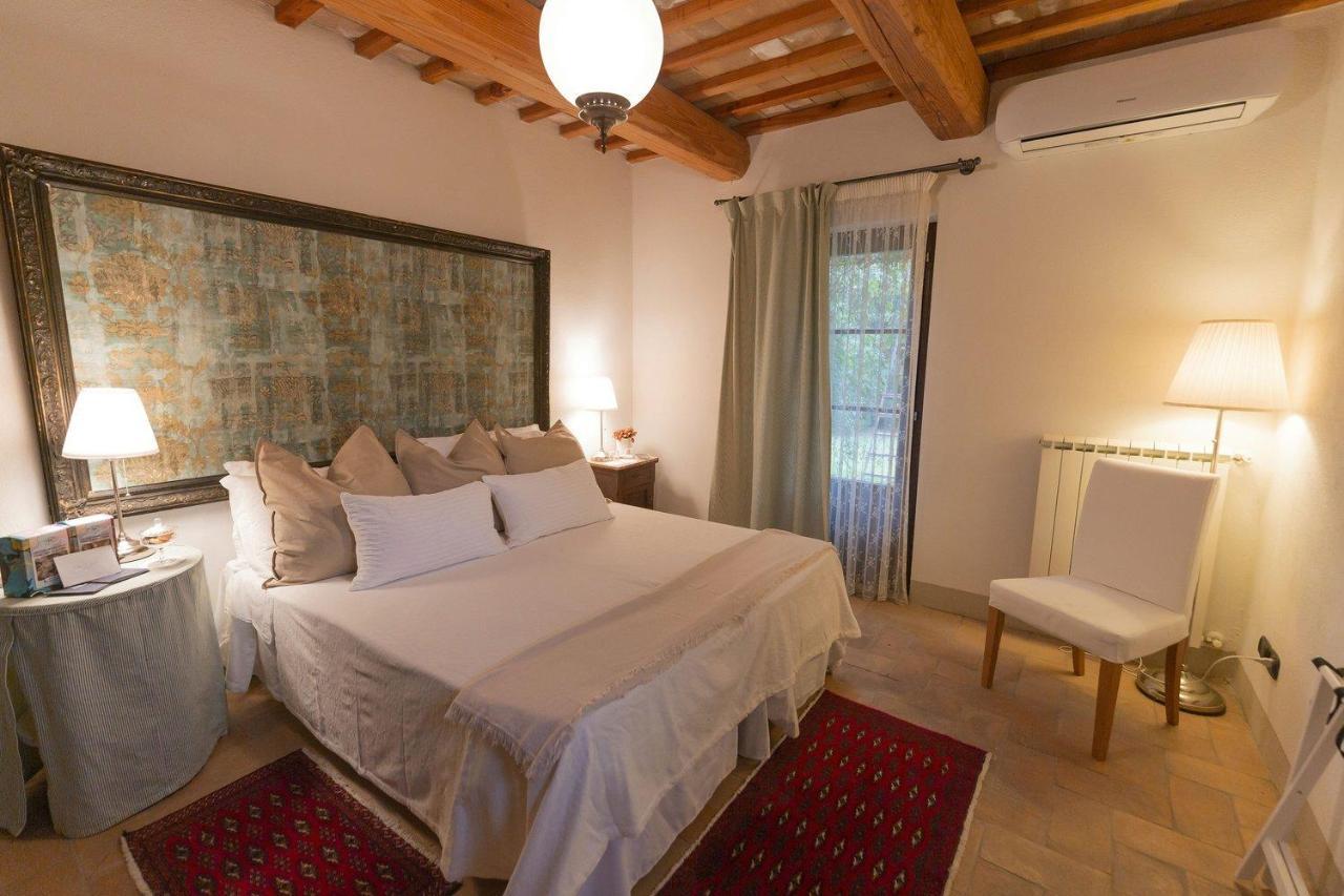 Agriturismo Borgo Di Campagna Il Tesoro Torre Alfina Exterior photo