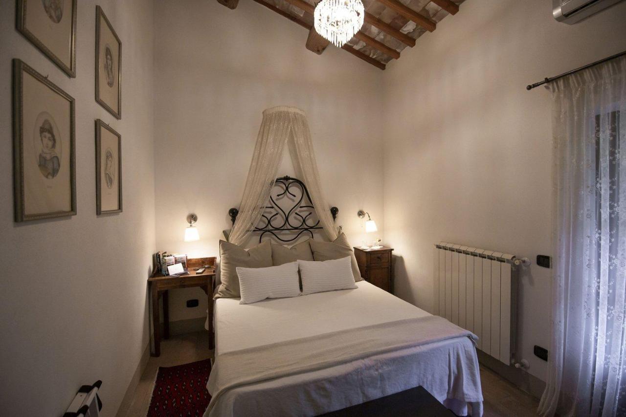 Agriturismo Borgo Di Campagna Il Tesoro Torre Alfina Exterior photo